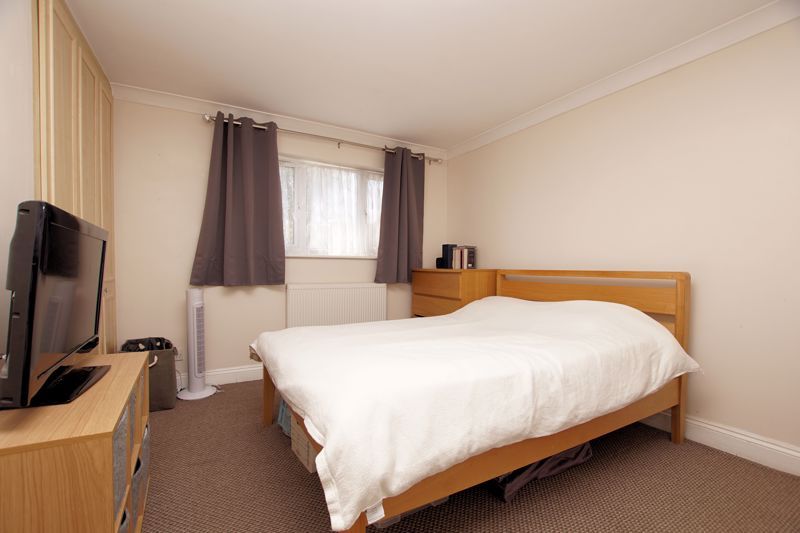 Property photo 2 of 18 Bedroom One