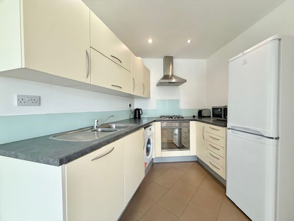 Property photo 2 of 8 Photo 7