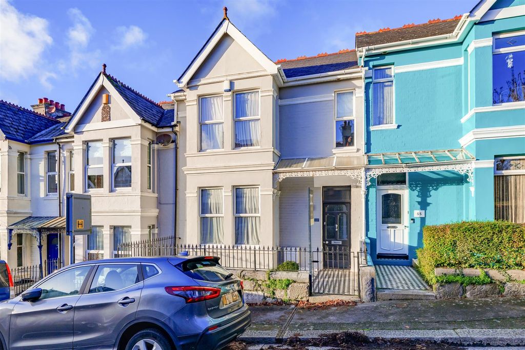 Property photo 1 of 24 Front Exterior