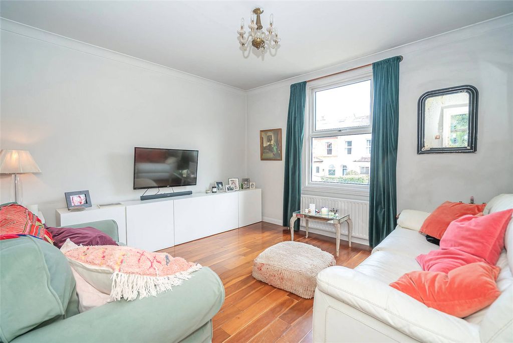 Property photo 2 of 18 Front Reception A