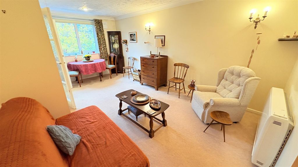 Property photo 2 of 9 Living Room