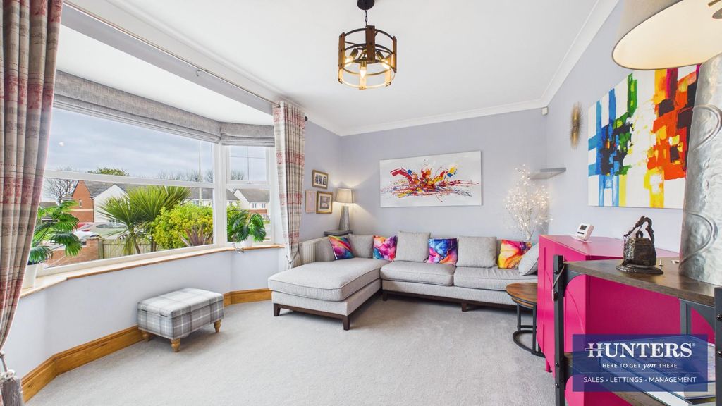 Property photo 3 of 22 Living Room