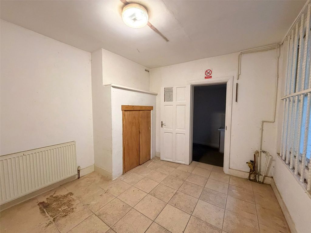 Property photo 3 of 7 Picture No. 05