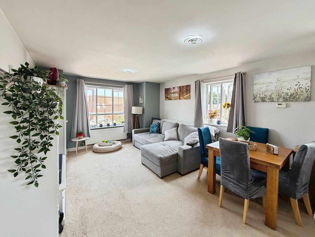 Property photo 2 of 10 Pbox-Img.Jpg