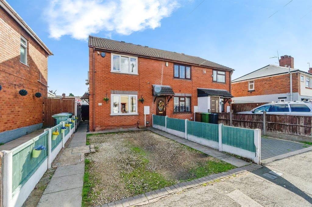 Property photo 1 of 17