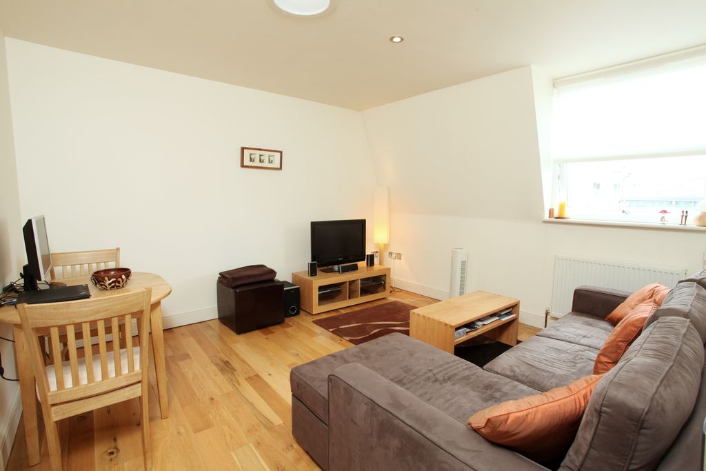 Property photo 1 of 10 1