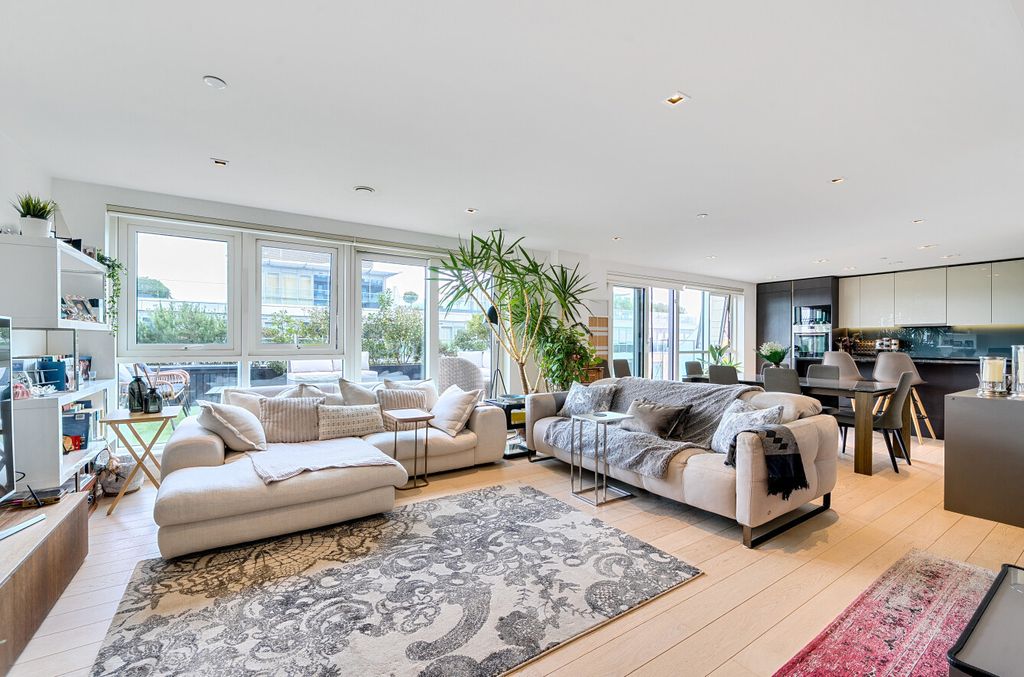 Property photo 1 of 29 1350315-10-68c9Dd...