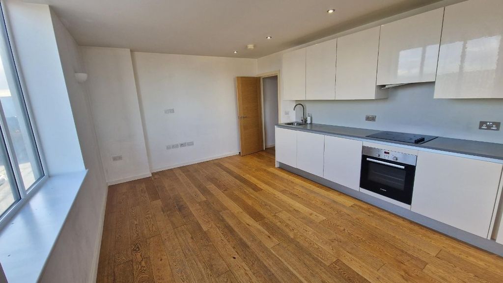 Property photo 2 of 5 8715E5F0-7E52-484d-A6c4-249Bc3d3873d.Jpg