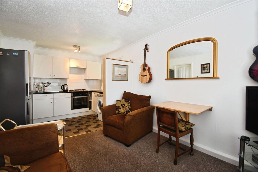 Property photo 2 of 11 Open Plan Lounge / Kitchen