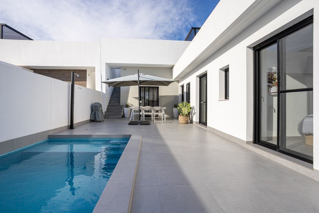 Property photo 1 of 38