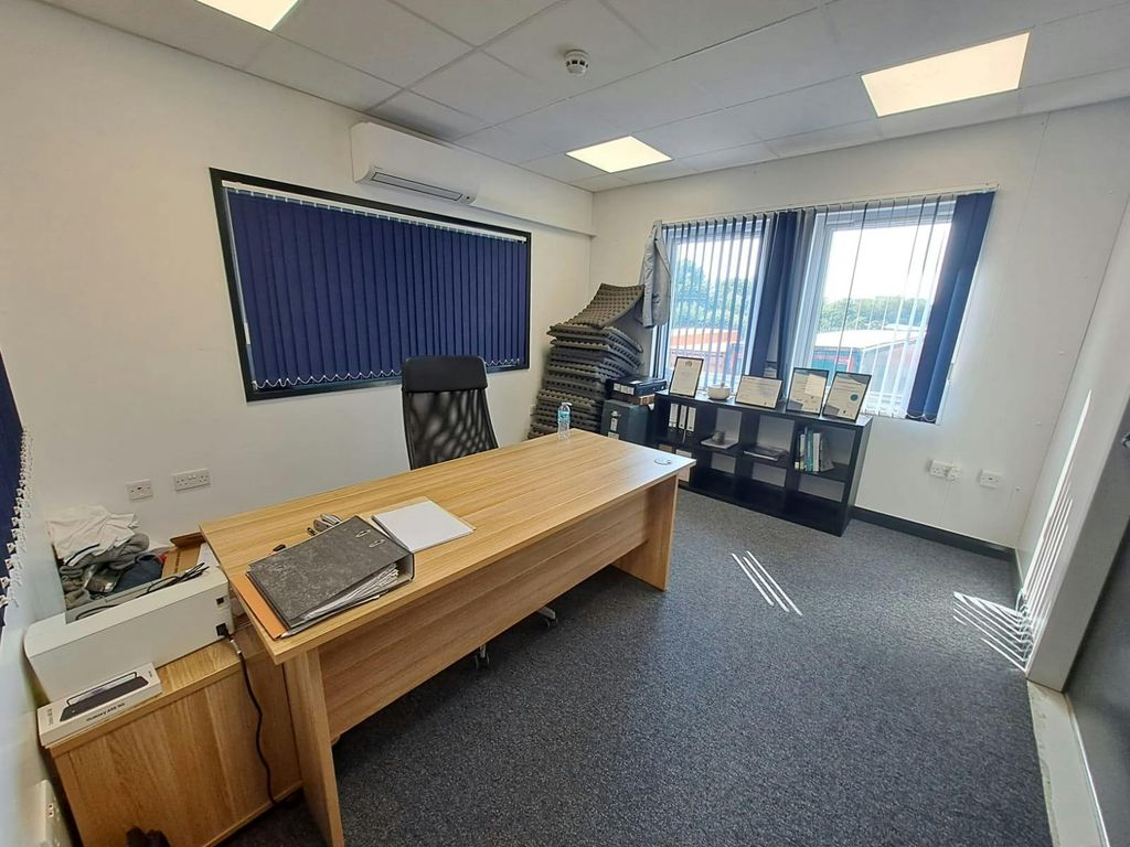 Property photo 3 of 9 P3.Jpg
