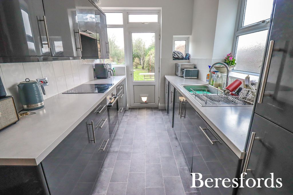 Property photo 3 of 26 Picture No. 19