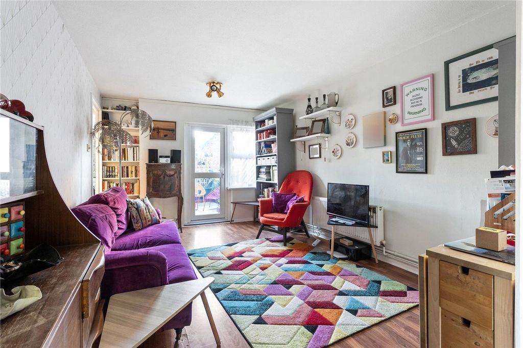 Property photo 1 of 11 Picture No. 14