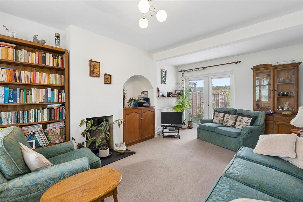 Property photo 3 of 14 2 Bradfield Villas-Hr1.Jpg