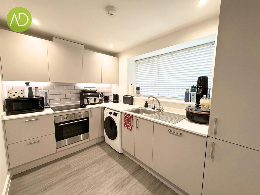 Property photo 2 of 10 8.Jpg