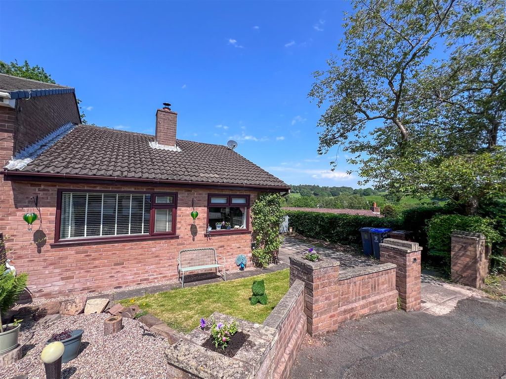 Property photo 1 of 17 Frontage