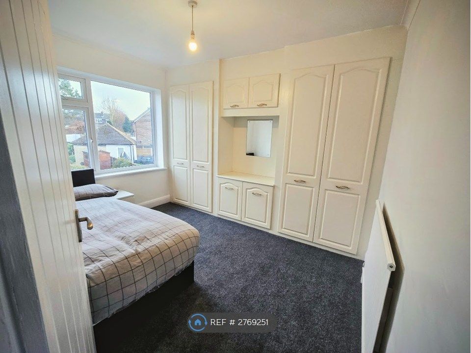 Property photo 1 of 5 Room