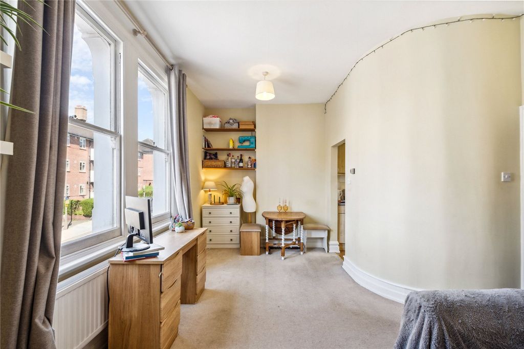 Property photo 1 of 13 Picture No. 05