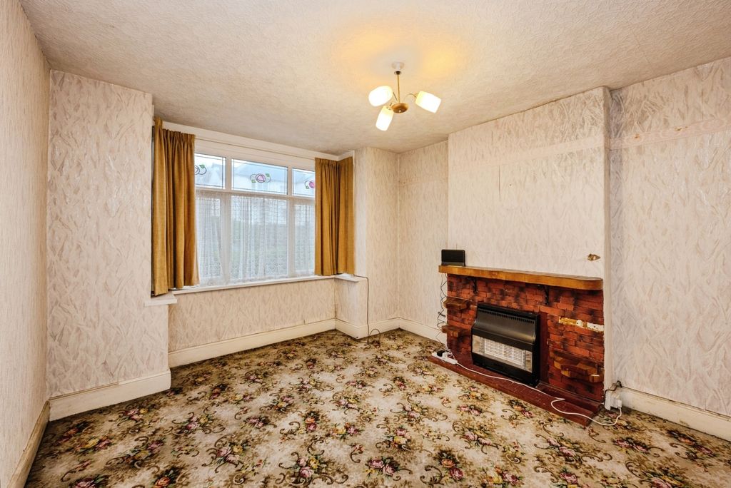 Property photo 3 of 20 Pbox-Img.Jpg