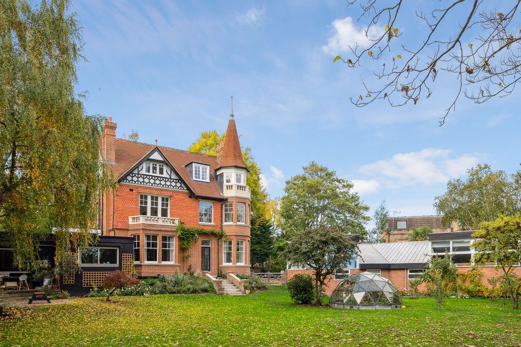 Property photo 3 of 50