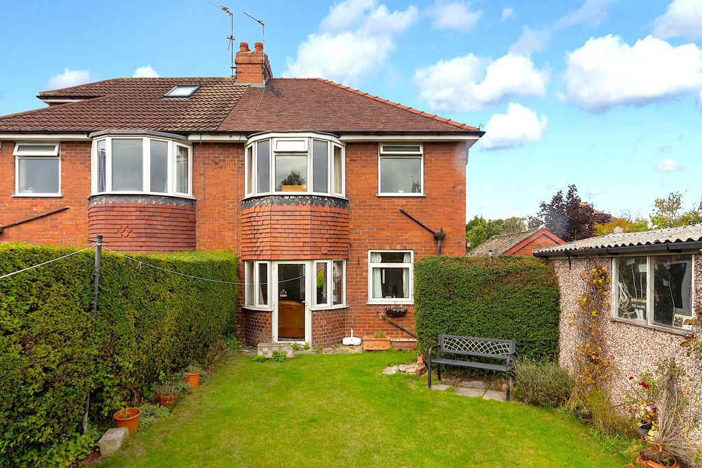Property photo 1 of 13 Cavendish Grove - Rear