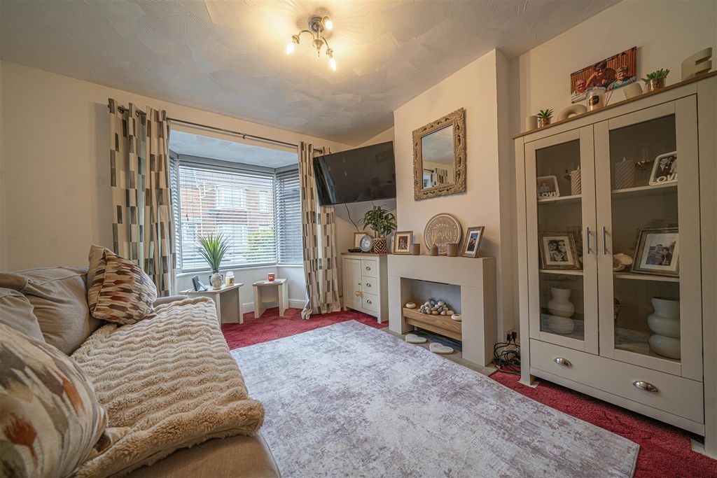 Property photo 2 of 14 Lr Lf.Png