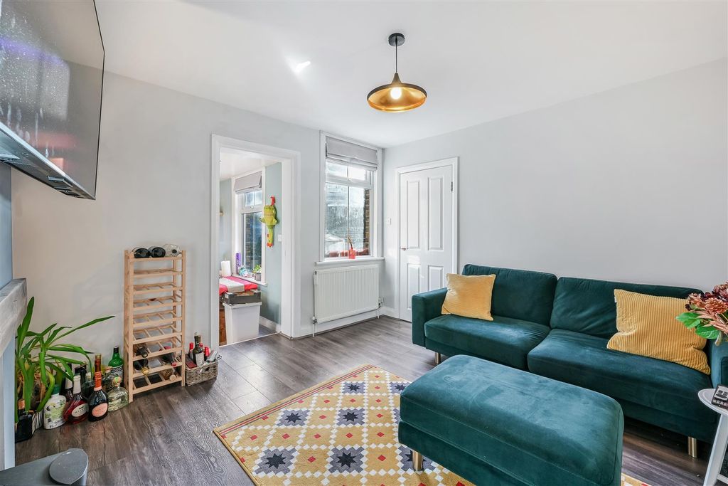 Property photo 3 of 11 Reception Room