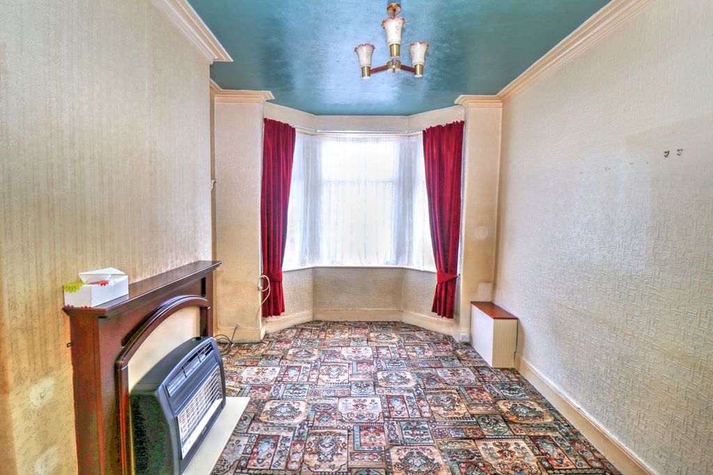 Property photo 2 of 12 Img_7405
