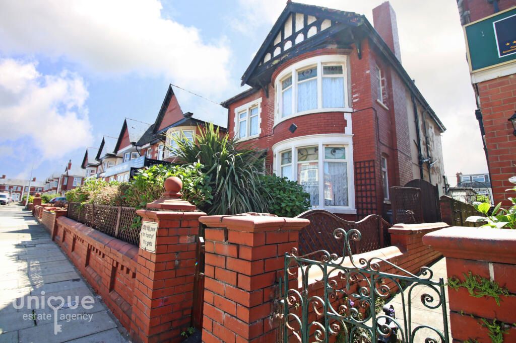 Property photo 1 of 27