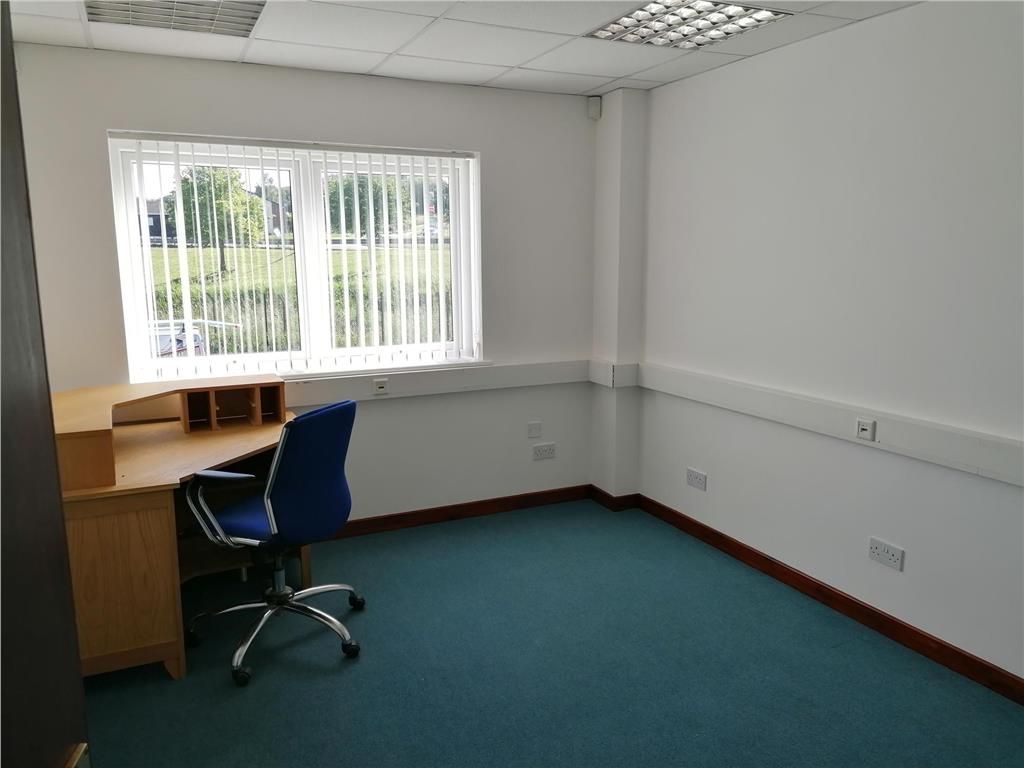 Property photo 3 of 11 Photo 10