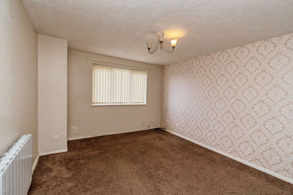 Property photo 2 of 16 Pbox-Img.Jpg