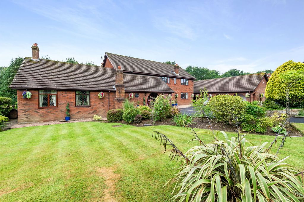 Property photo 1 of 46