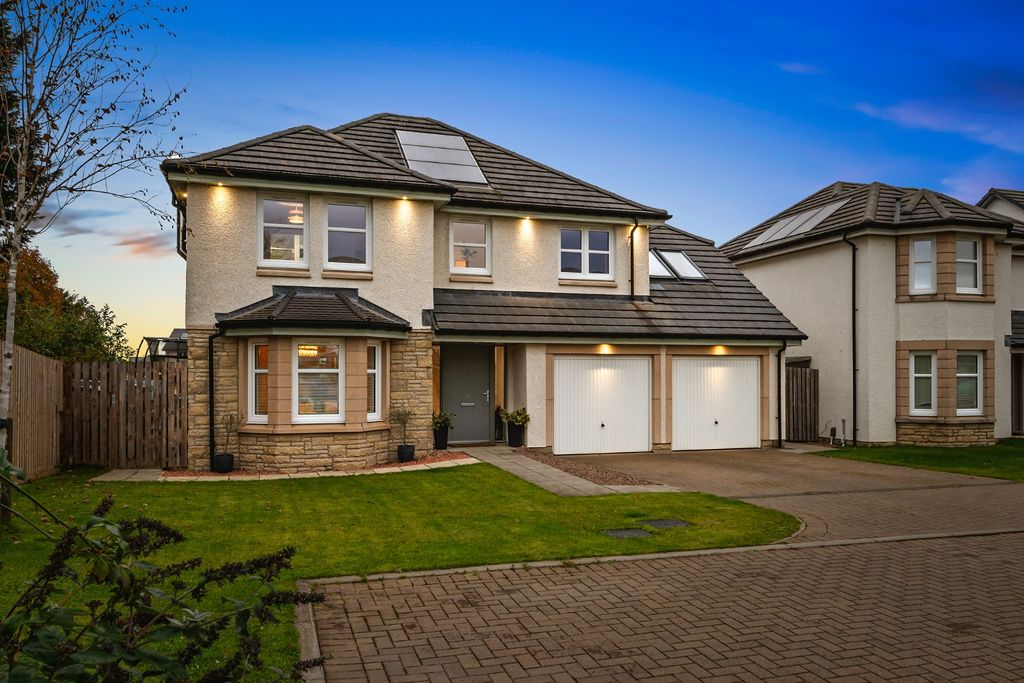 Property photo 1 of 33 3557360