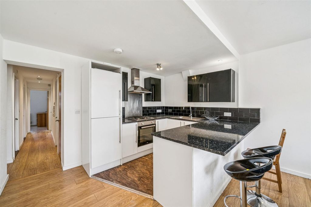 Property photo 2 of 12 3.Jpg