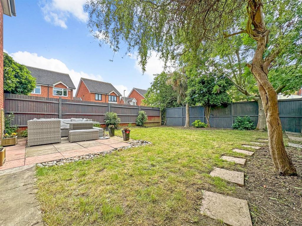 Property photo 3 of 28