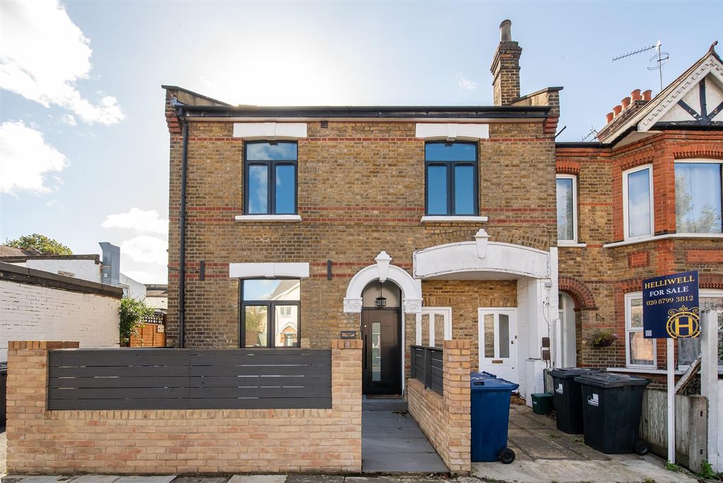 Property photo 1 of 17 Helliwell &amp; Co