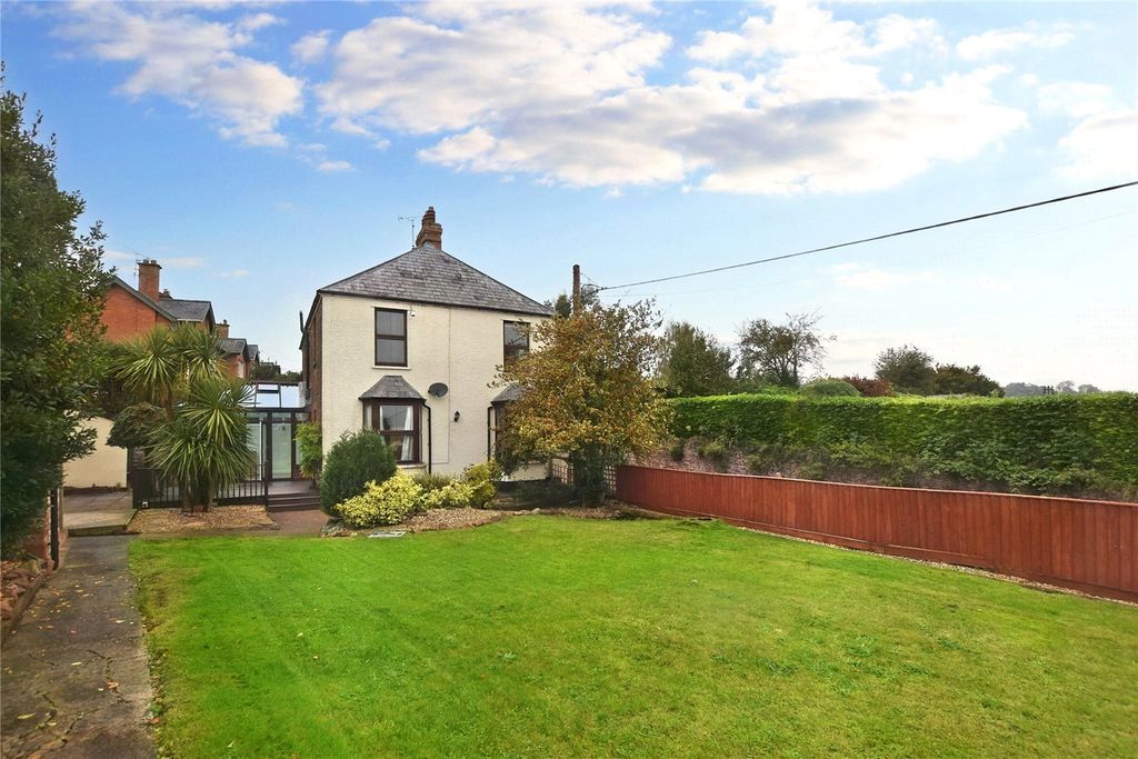 Property photo 1 of 22 Picture No. 28