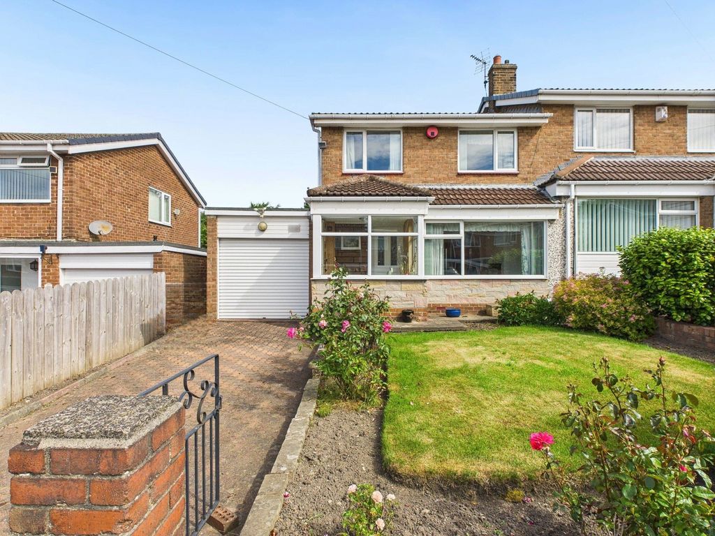 Property photo 1 of 11 External