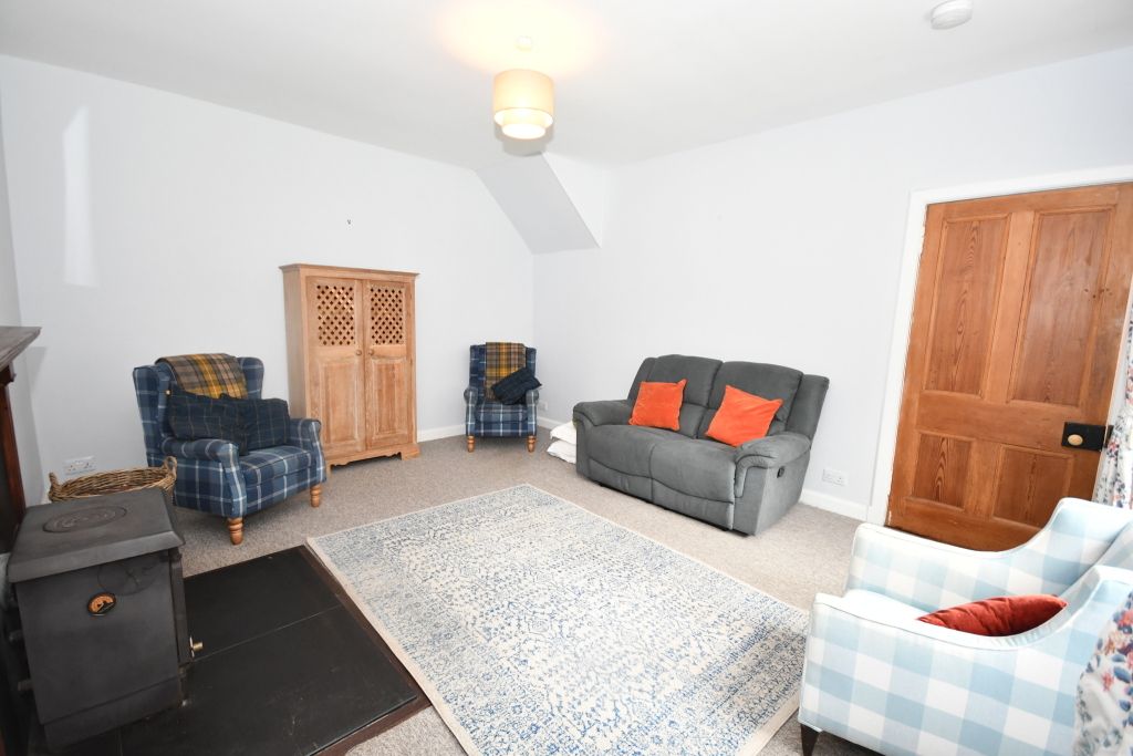 Property photo 2 of 11 Photo