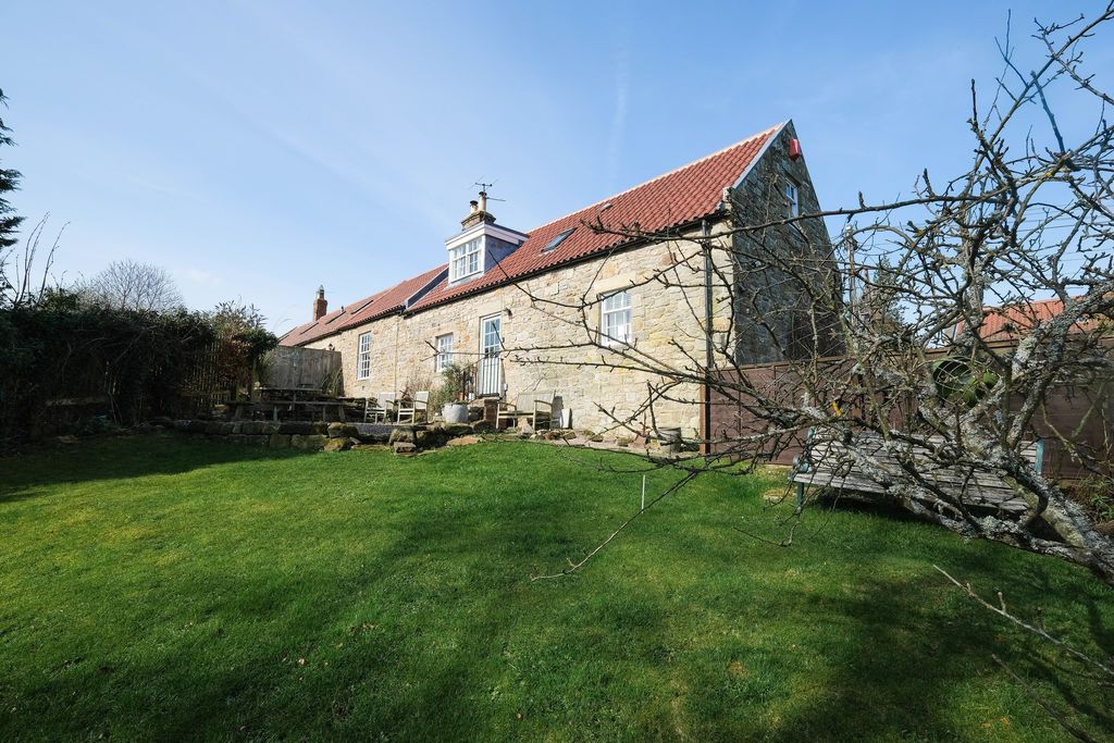 Property photo 1 of 24 Photo 24