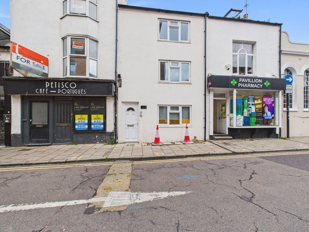 Property photo 1 of 8 Cam03519G0-Pr0415-Still012