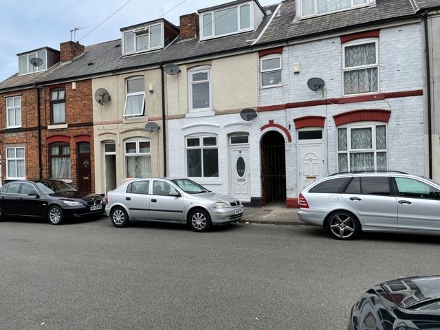 Property photo 1 of 13 Little Cross St Main