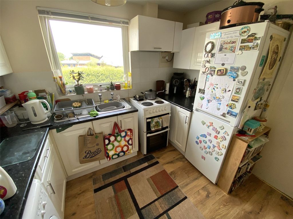 Property photo 2 of 8 Picture No. 03