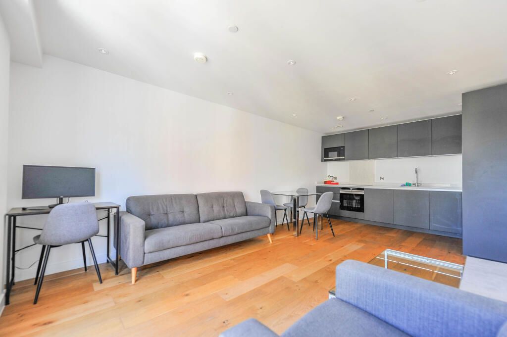 Property photo 2 of 9