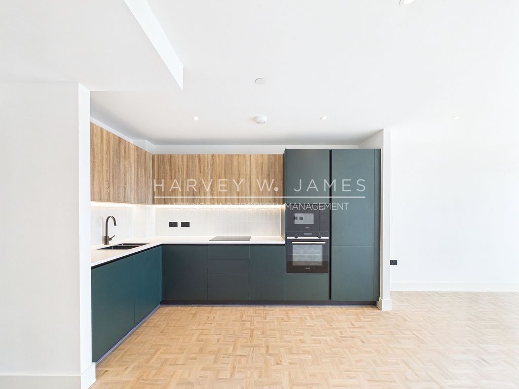 Property photo 2 of 26