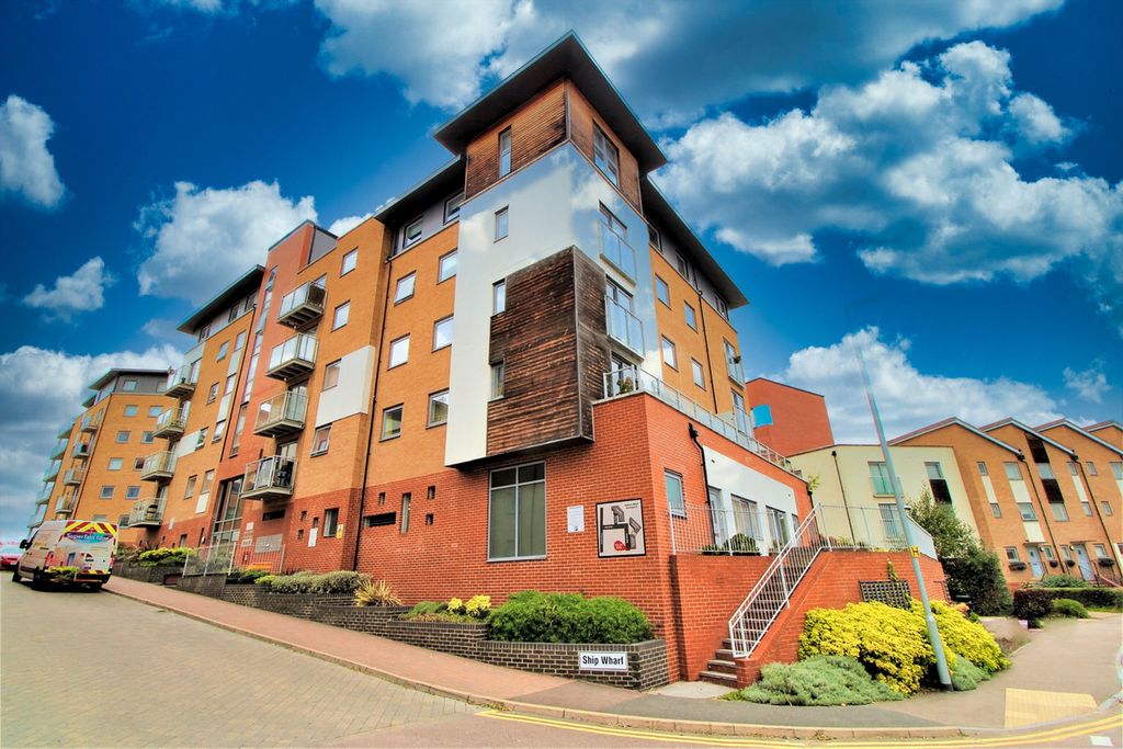 Property photo 1 of 6