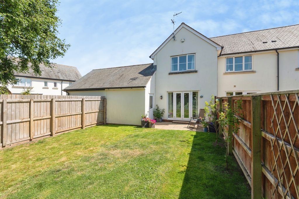 Property photo 2 of 14