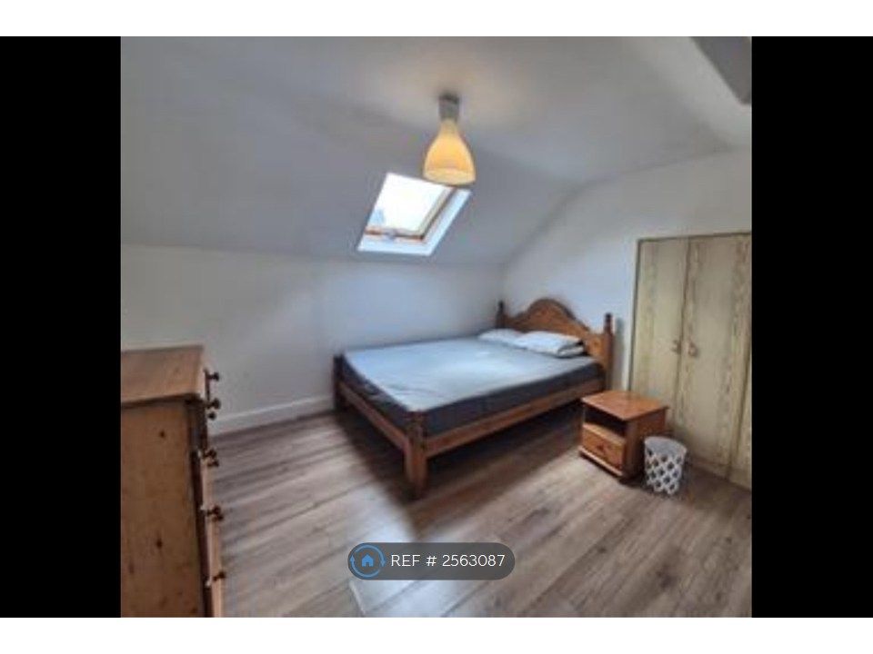 Property photo 2 of 4