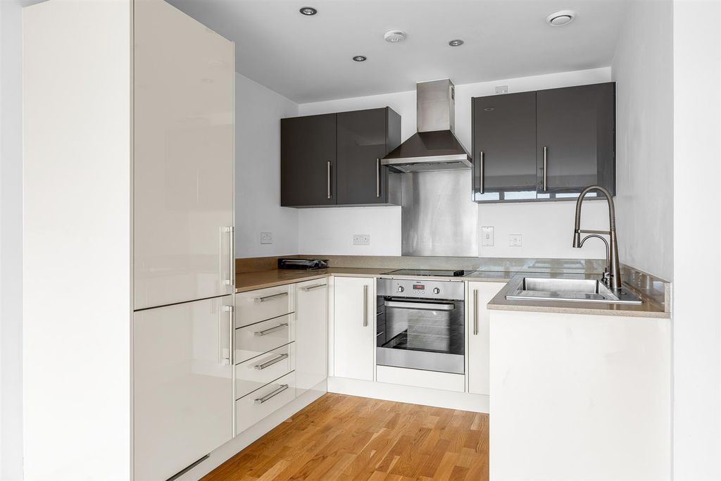 Property photo 3 of 16 Internal-2.Jpg