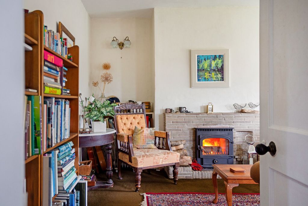 Property photo 2 of 19 Fireplace